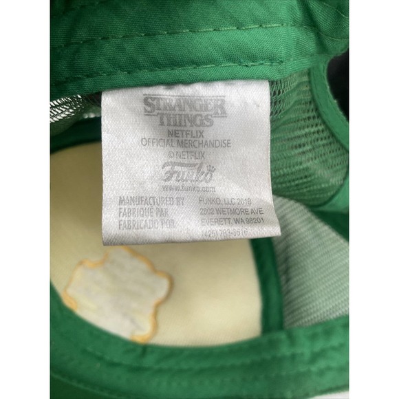 Stranger Things Dustin Trucker Hat Cap Camp Know Where ’85 Retro Computer - Picture 8 of 12